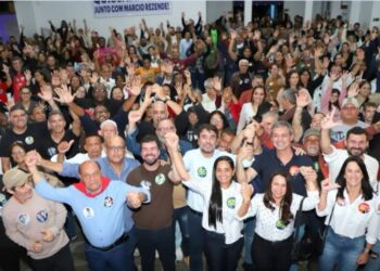 Lideranças políticas de Quissamã recebem autoridades regionais e nacionais em evento de campanha. Reprodução / Marcelo Batista