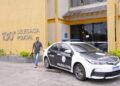 Ação da 130ª DP contra o tráfico em Quissamã terminou com um homem preso, um adolescente apreendido e 27 pinos de cocaína recolhidos. Divulgação/Polícia Civil.